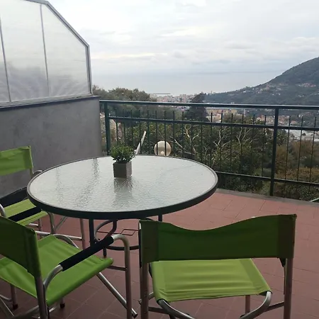 Tigullio Vacations Apartament Leivi